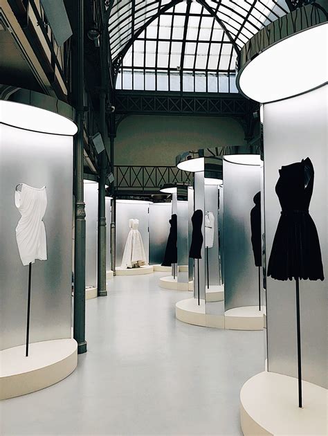 fashion exhibition Paris